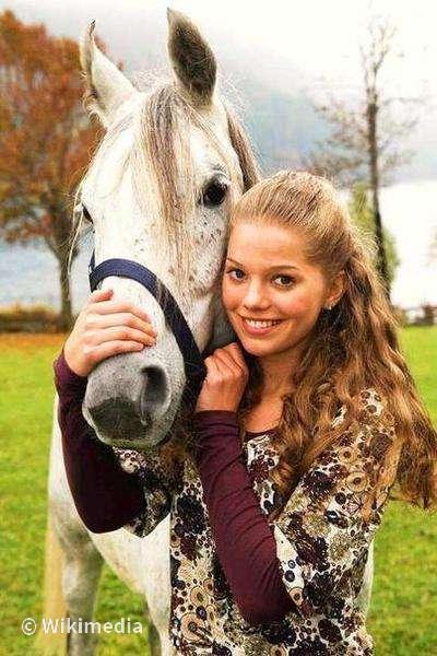 Sophie Karbjinski Sophie Karbjinski