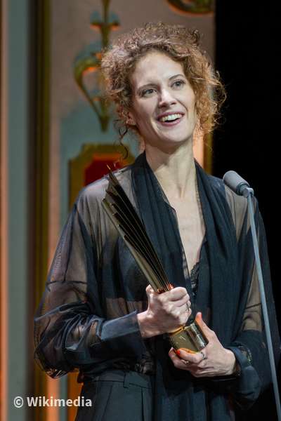 Julia Riedler Julia Riedler